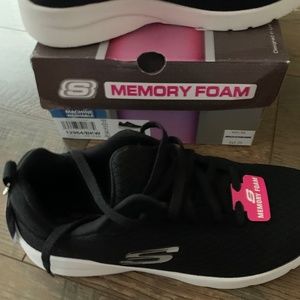 Skecher's Women's Athletic Black size 8.5